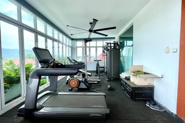 LUXORIOUS 3 STOREY BUNGALOW HOUSE, PUTRA HILL, BANGI