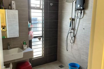 Monet Lily @ Sunsuria City