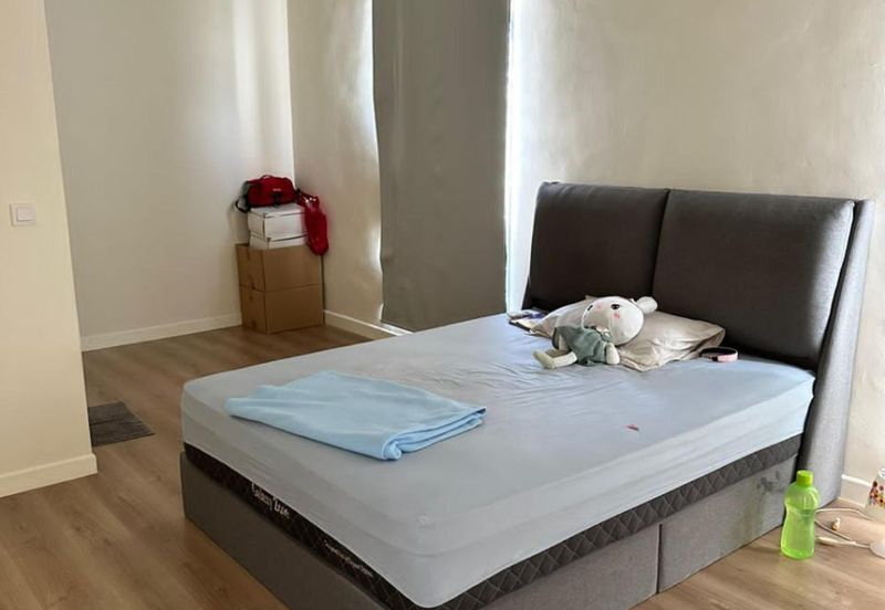 Monet Lily @ Sunsuria City