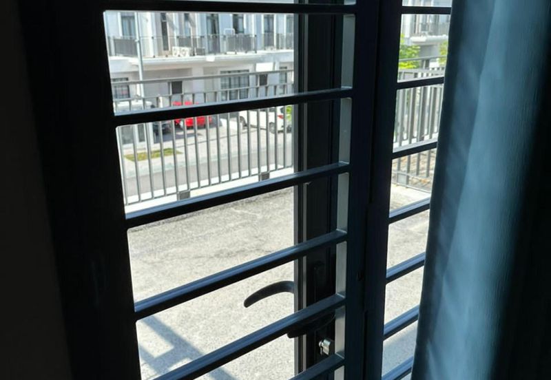 Monet Lily @ Sunsuria City