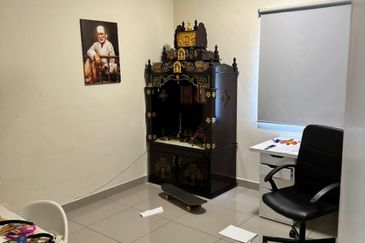 Monet Lily @ Sunsuria City