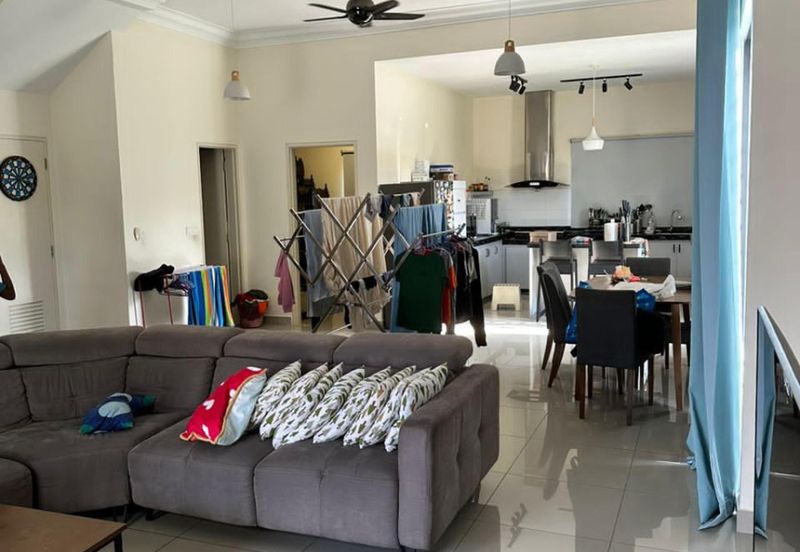 Monet Lily @ Sunsuria City