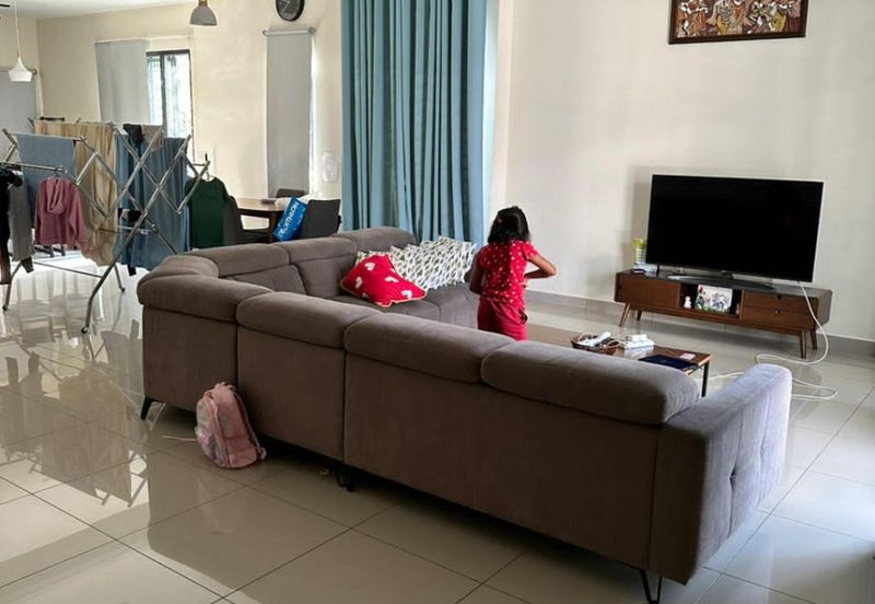 Monet Lily @ Sunsuria City