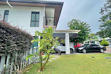 Lepironia Gardens, Setia Eco Glades