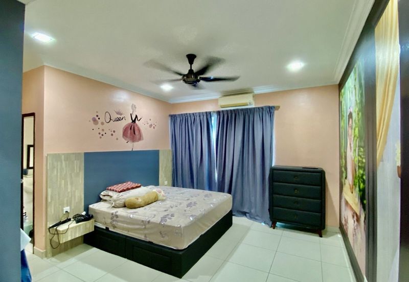 Condominium Oasis 1 For sale