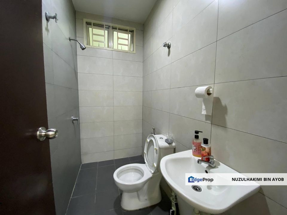 Rumah Teres 2 Tingkat End Lot 5 Minit Ke Putrajaya, Selangor, Kajang