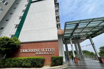 New unit 2 Bedroom never occupied at Tangerines Suites , Sunsuria City