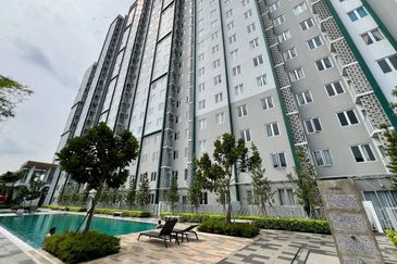 New unit 2 Bedroom never occupied at Tangerines Suites , Sunsuria City