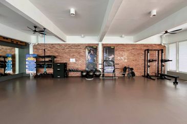 New unit 2 Bedroom never occupied at Tangerines Suites , Sunsuria City