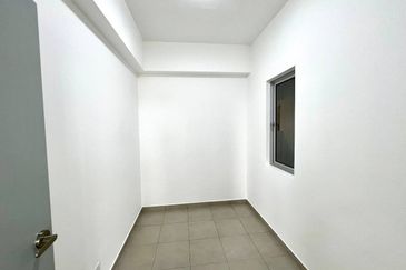 New unit 2 Bedroom never occupied at Tangerines Suites , Sunsuria City