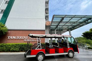 New unit 2 Bedroom never occupied at Tangerines Suites , Sunsuria City