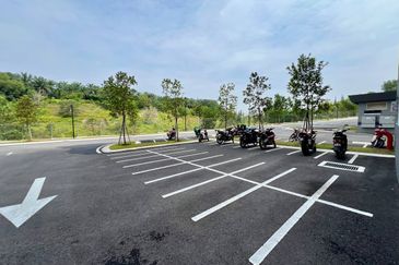 New unit 2 Bedroom never occupied at Tangerines Suites , Sunsuria City