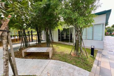 New unit 2 Bedroom never occupied at Tangerines Suites , Sunsuria City