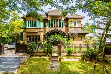 Impian Golf & Country Club