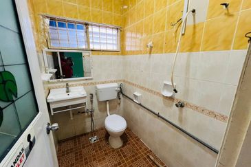 Taman Tasik Semenyih (Lake Residence)