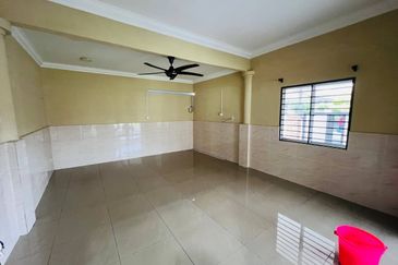 Taman Tasik Semenyih (Lake Residence)