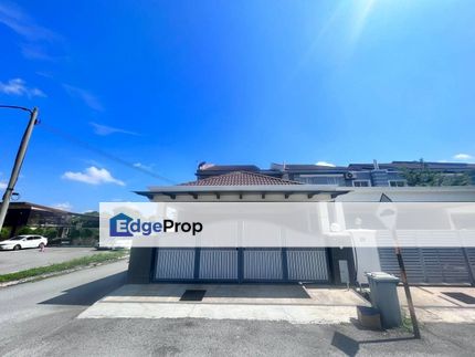 FULLY FURNISHED RENOVATED ENDLOT DOUBLE STOREY TERRACE HOUSE SEKSYEN 8 TAMAN SERI BANGI, Selangor, Bangi