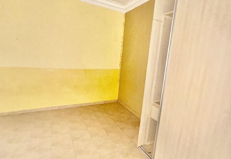 Jalan Suasana, Bandar Tun Hussein Onn