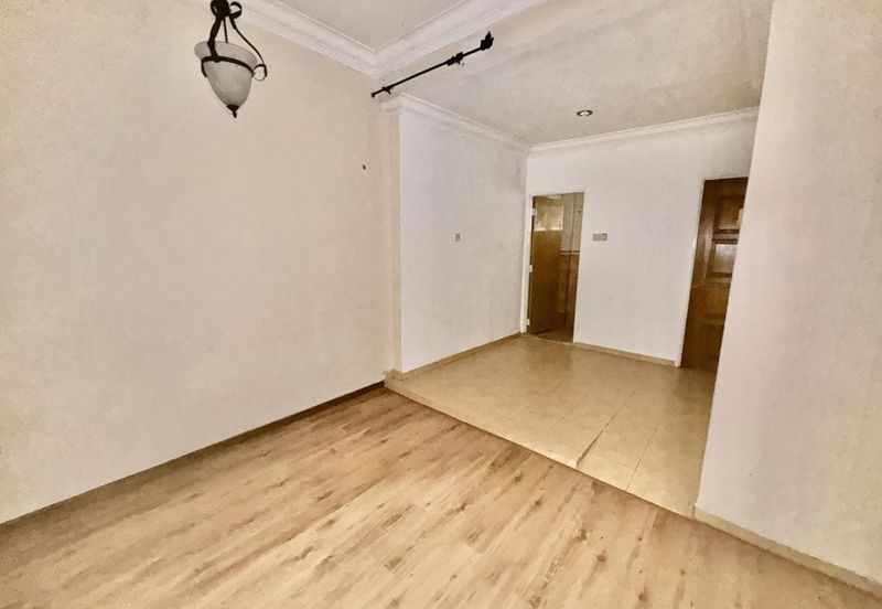 Jalan Suasana, Bandar Tun Hussein Onn