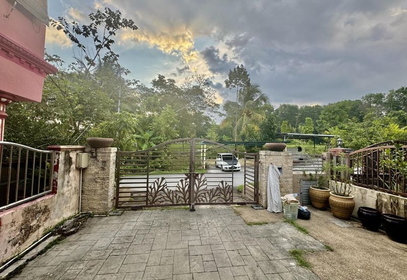 Jalan Suasana, Bandar Tun Hussein Onn