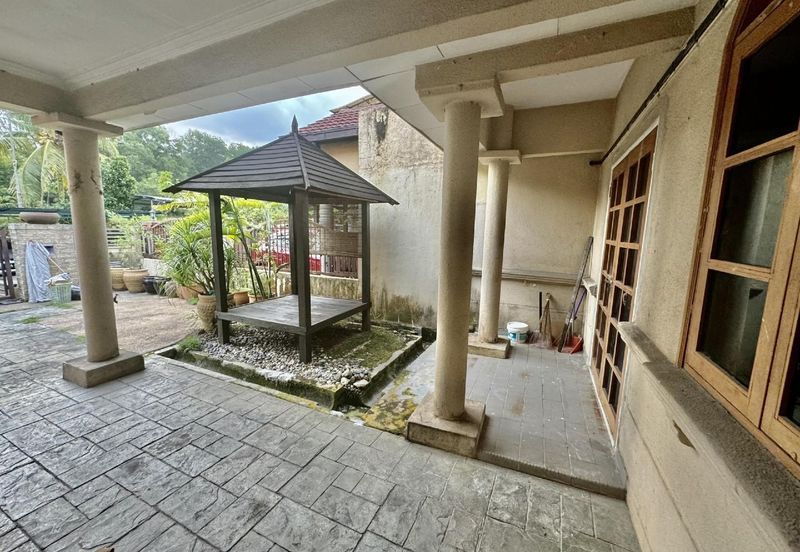 Jalan Suasana, Bandar Tun Hussein Onn