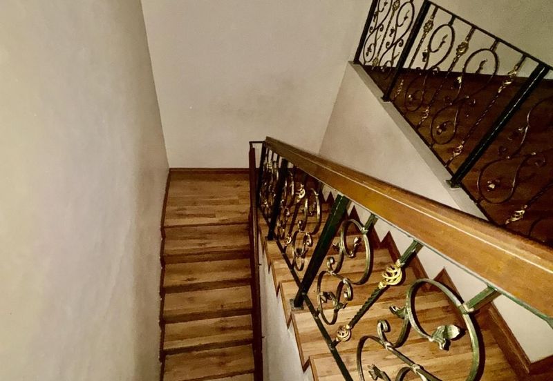 Jalan Suasana, Bandar Tun Hussein Onn