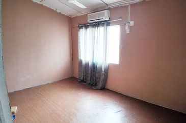 [FREEHOLD] NON BUMI FULLY EXTENDED COMPLETE FANS AND LIGHTING DOUBLE STOREY TERRACE HOUSE TAMAN BUKIT BARU PERMAI MEWAH KAJANG UTAMA