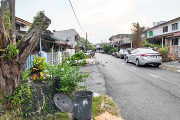 [FREEHOLD] NON BUMI FULLY EXTENDED COMPLETE FANS AND LIGHTING DOUBLE STOREY TERRACE HOUSE TAMAN BUKIT BARU PERMAI MEWAH KAJANG UTAMA