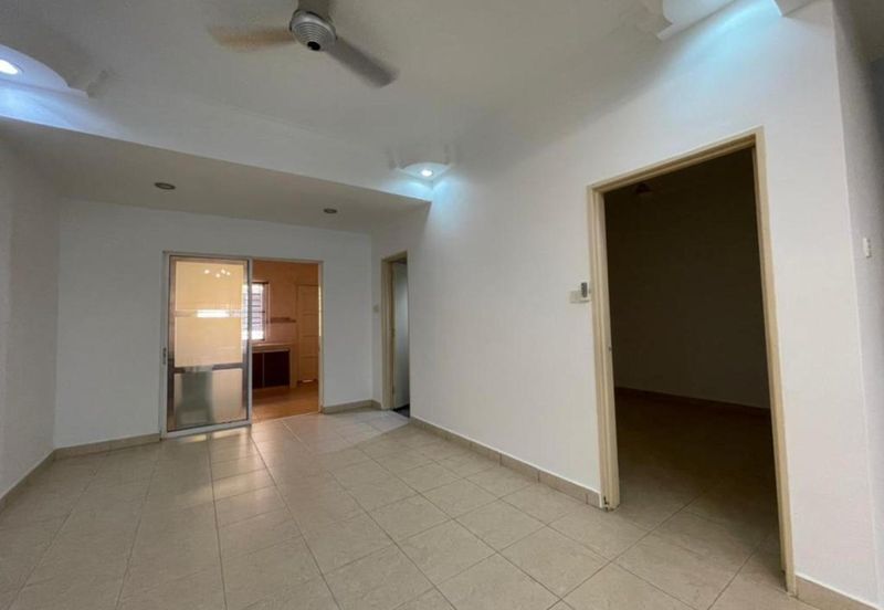 Jalan Putra Prima 4/3 