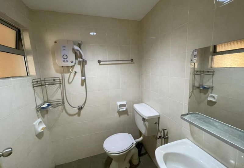 Jalan Putra Prima 4/3 