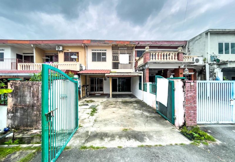 Freehold DOUBLE STOREY Taman Sri Reko Kajang