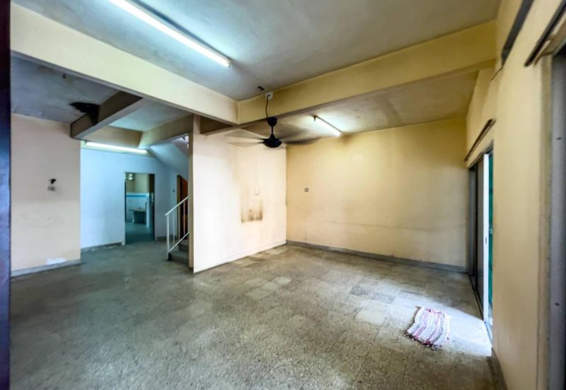 Freehold DOUBLE STOREY Taman Sri Reko Kajang