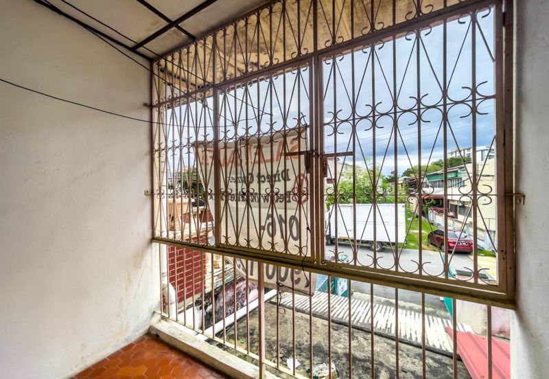 Freehold DOUBLE STOREY Taman Sri Reko Kajang