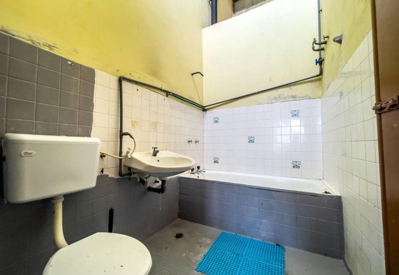 Freehold DOUBLE STOREY Taman Sri Reko Kajang