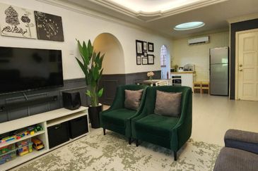 Apartment Desa Temenggung for sale in Batu Caves, Fully Renovated