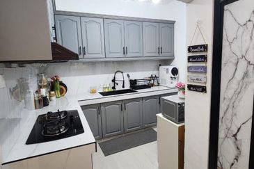 Apartment Desa Temenggung for sale in Batu Caves, Fully Renovated