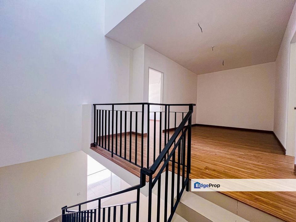 Non Bumi Lot Double Storey Superlink Sejati Lakeside Cyberjaya , Selangor, Cyberjaya