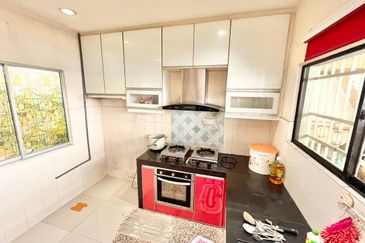 Jalan Taman Putra Impiana