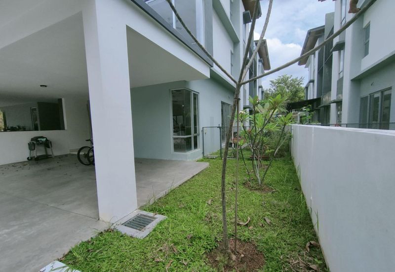 CHEAPEST🏡3 Storey Semi D Cluster Parkfield Tropicana Heights Kajang