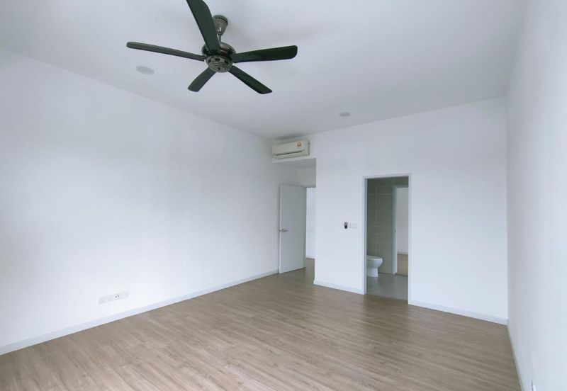 CHEAPEST🏡3 Storey Semi D Cluster Parkfield Tropicana Heights Kajang