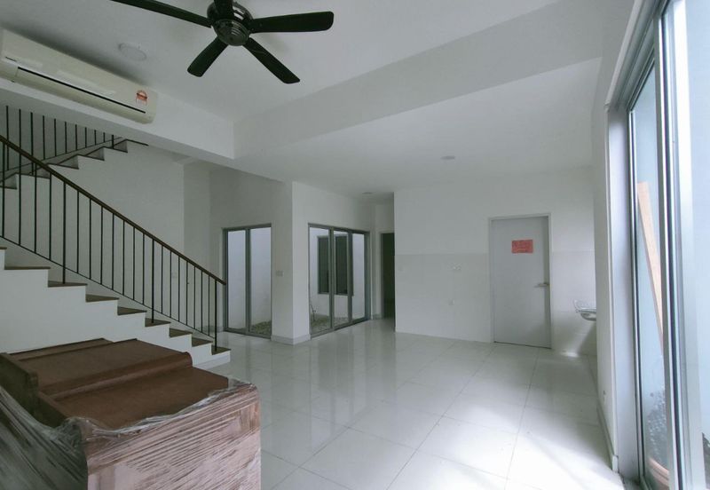 CHEAPEST🏡3 Storey Semi D Cluster Parkfield Tropicana Heights Kajang