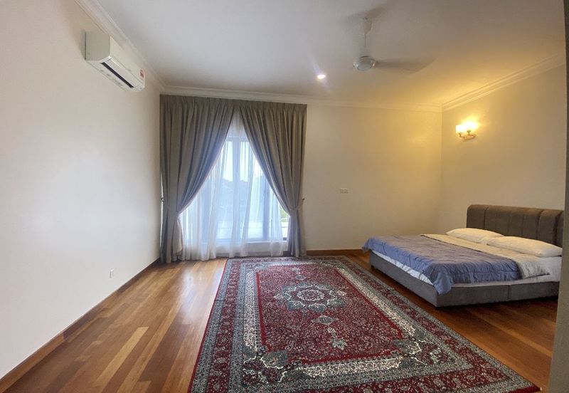 Fully Renovated End Lot 2 Storey Terrace at Orkestra, Alam impian