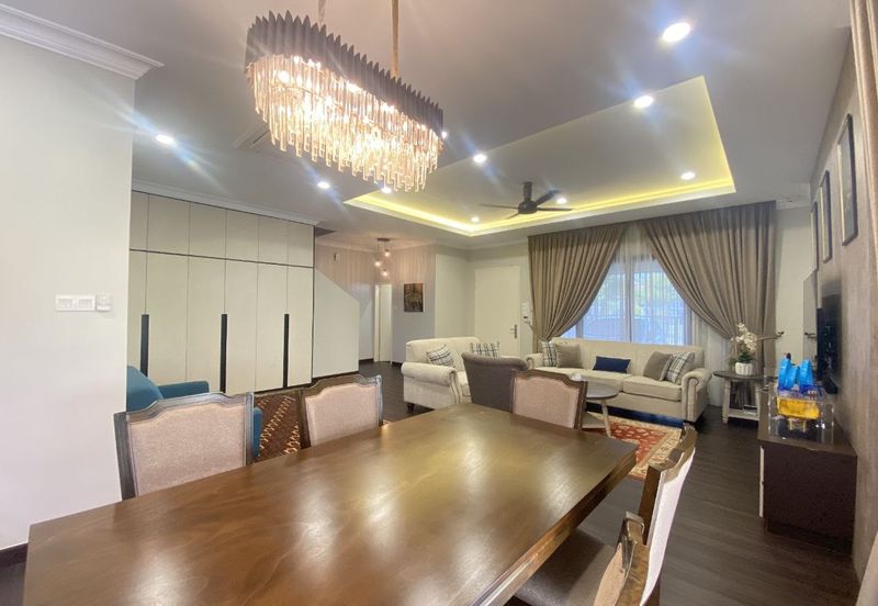 Fully Renovated End Lot 2 Storey Terrace at Orkestra, Alam impian