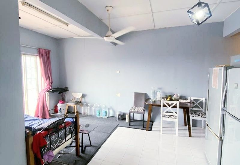 Vista Pinggiran, Taman Pinggiran Putra