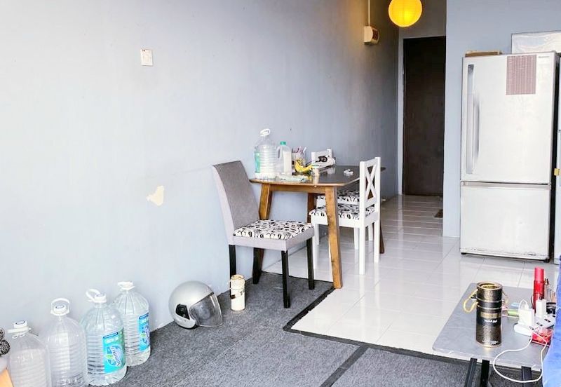 Vista Pinggiran, Taman Pinggiran Putra