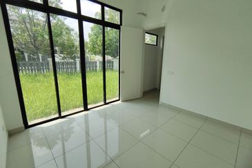 Tenderfields @ Eco Majestic