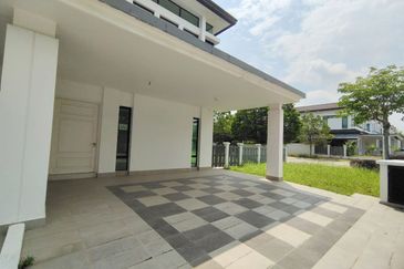 Tenderfields @ Eco Majestic