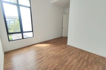 Tenderfields @ Eco Majestic