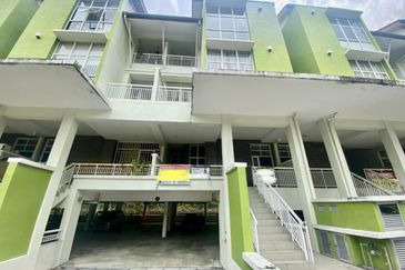 Jalan Bukit Mayang 1/10