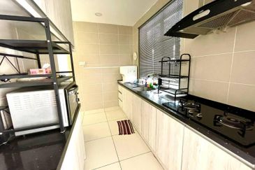 End Lot Goodview Heights Upper Unit Hibiscus Townhouse, Kajang Sg Long